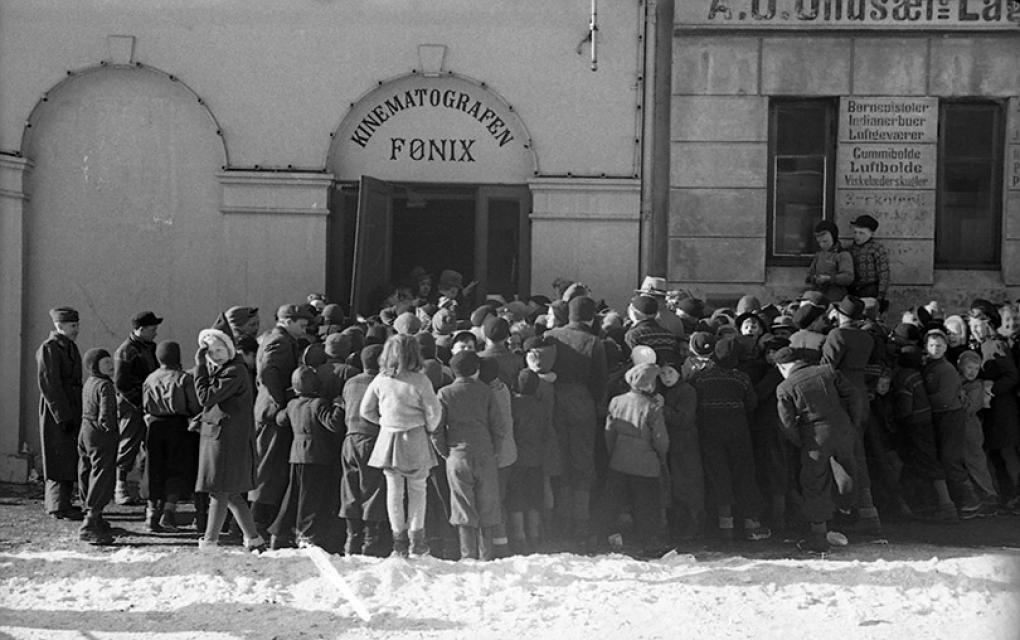 Fønix, Kristiansand (ca. 1940). Photographer: Dagfinn Pettersen. Source: Agderbilder.