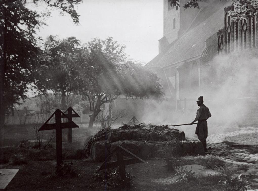 Still from 'Day of Wrath'  (Carl Th. Dreyer, DK, 1943). Archive: Danish Film Institute.